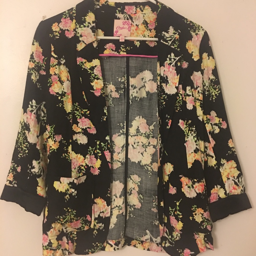 NWOT Candies floral blazer